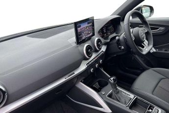 Audi Q2 Black Edition