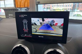 Audi Q2 Black Edition