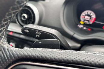 Audi Q2 Black Edition