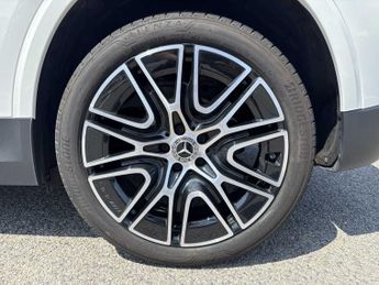 Mercedes-Benz GLA AMG Line