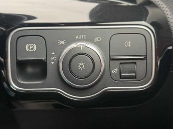 Mercedes-Benz Cla AMG Line