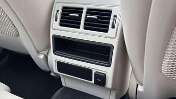 Jaguar F-PACE R-Dynamic SE Black
