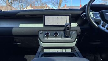 Land Rover Defender SE