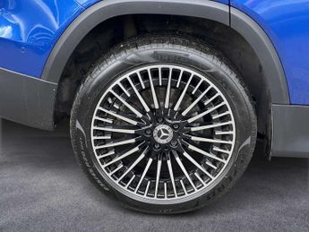 Mercedes-Benz EQB AMG Line Premium