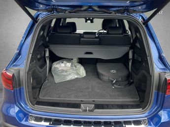 Mercedes-Benz EQB AMG Line Premium