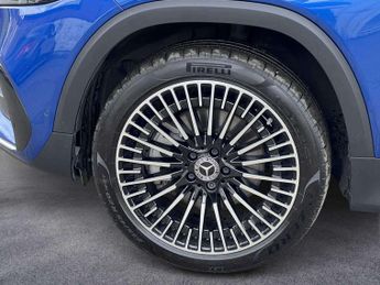Mercedes-Benz EQB AMG Line Premium