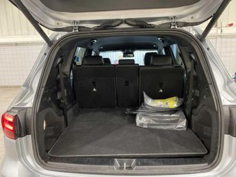 Mercedes-Benz EQB Urban Edition