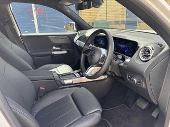 Mercedes-Benz EQB Sport Executive