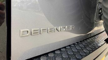 Land Rover Defender X-Dynamic HSE