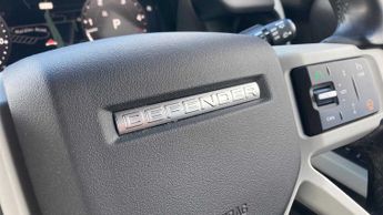 Land Rover Defender X-Dynamic HSE
