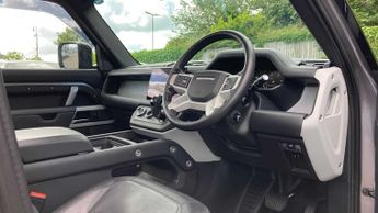Land Rover Defender X-Dynamic HSE