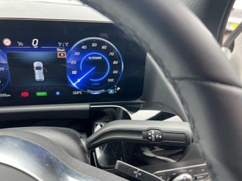 Mercedes-Benz EQA Sport Executive