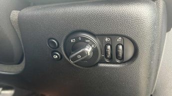 MINI Hatchback Cooper S Level 2