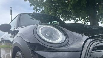 MINI Hatchback Cooper S Level 2