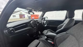 MINI Hatchback Cooper S Level 2