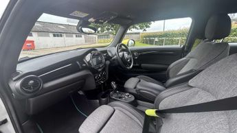 MINI Hatchback Cooper S Level 2