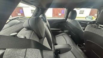 MINI Hatchback Cooper S Level 2