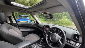 MINI Hatchback Cooper S Level 2