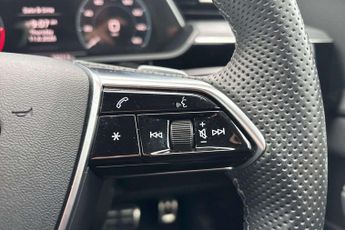 Audi Q8 Black Edition