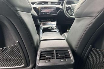 Audi Q8 Black Edition
