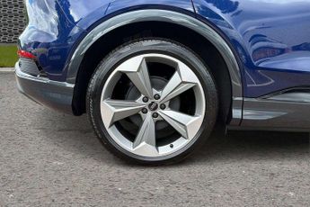 Audi Q4 Black Edition