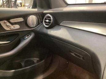 Mercedes-Benz Glc Coupe AMG Line