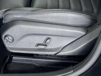 Mercedes-Benz EQC AMG Line