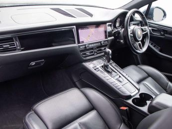 Porsche Macan Estate 