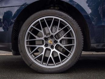 Porsche Macan Estate 