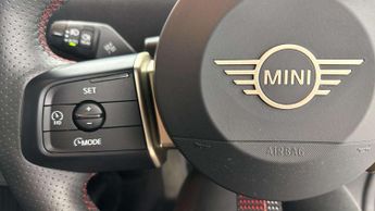 MINI Cooper SE Sport
