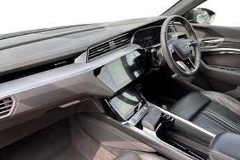 Audi Q8 S Line