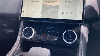 Jaguar F-PACE R-Dynamic Black