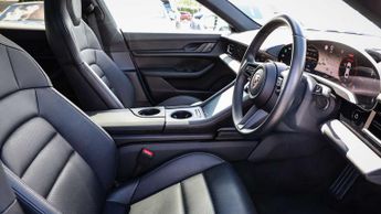 Porsche Taycan 