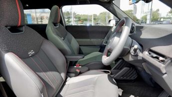 MINI Cooper SE Sport