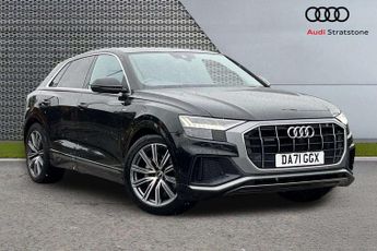 Audi Q8 S Line