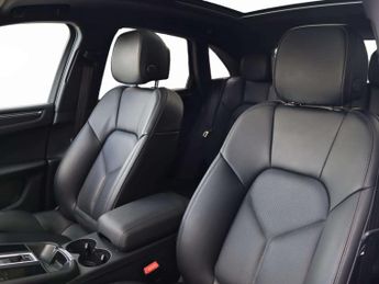 Porsche Macan Estate 