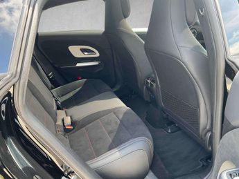 Mercedes-Benz Cla AMG Line Premium Edition