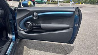 MINI Convertible Sidewalk Edition