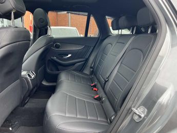 Mercedes-Benz GLC AMG Line