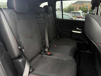 Mercedes-Benz EQB AMG Line Premium