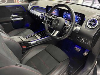Mercedes-Benz EQB AMG Line Executive
