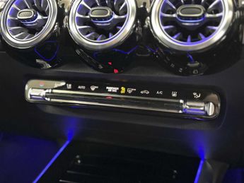 Mercedes-Benz EQB AMG Line Executive