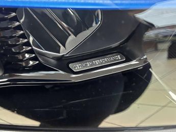 Mercedes-Benz EQB AMG Line Executive