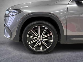 Mercedes-Benz EQB AMG Line Executive