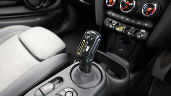 MINI Hatchback Cooper S Level 2