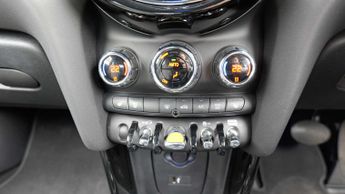 MINI Hatchback Cooper S Level 2