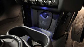 MINI Hatchback Cooper S Level 2