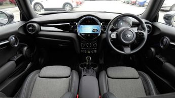 MINI Hatchback Cooper S Level 2