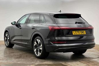 Audi E-Tron 