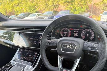 Audi Q7 Black Edition
